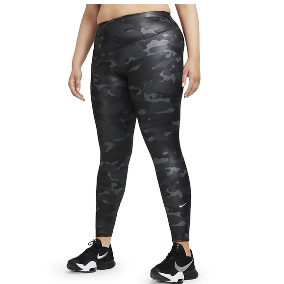 Nike -full length leggings - Picture 3 of 3